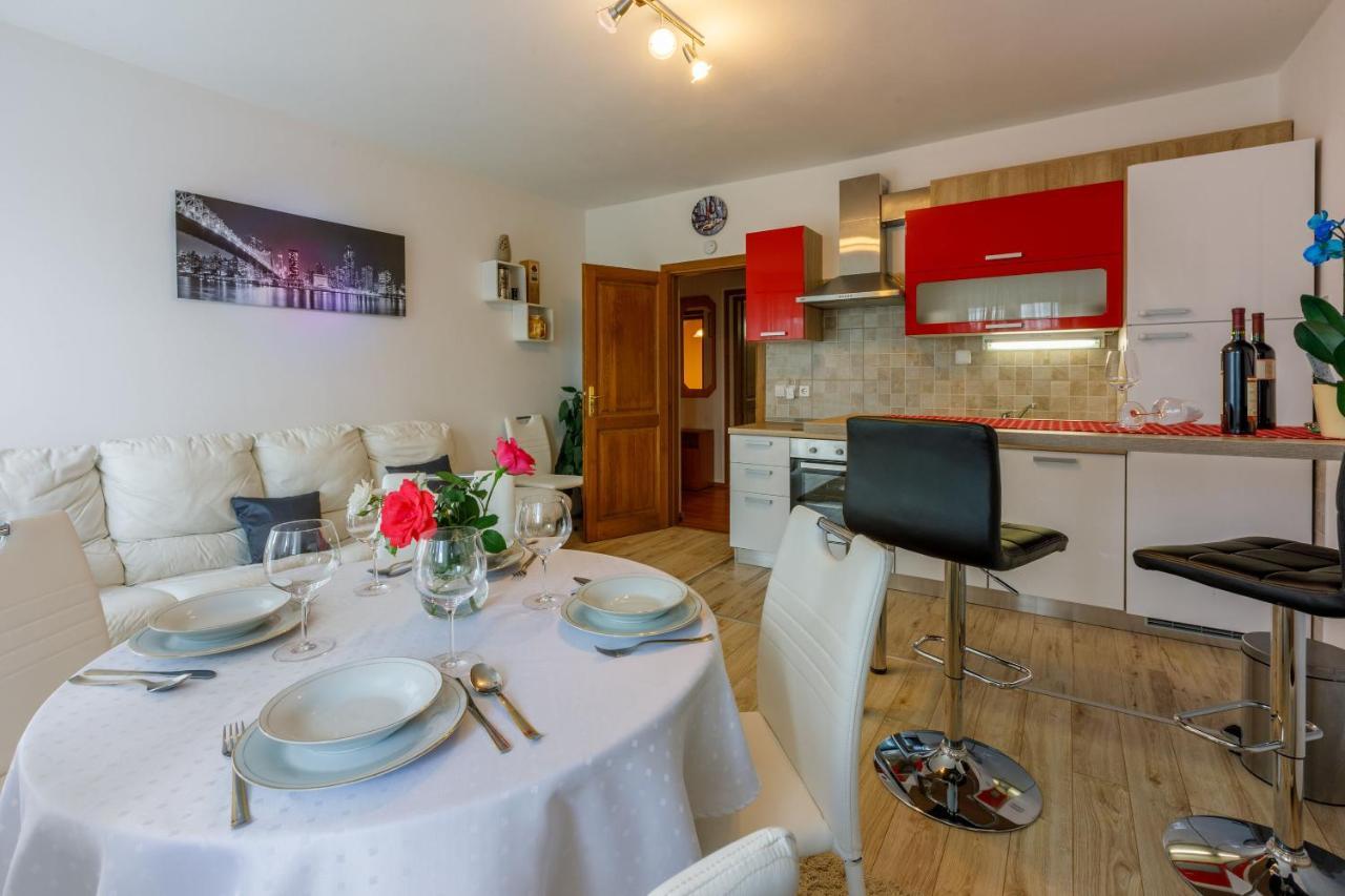Apartments Dolloree Dramalj Luaran gambar