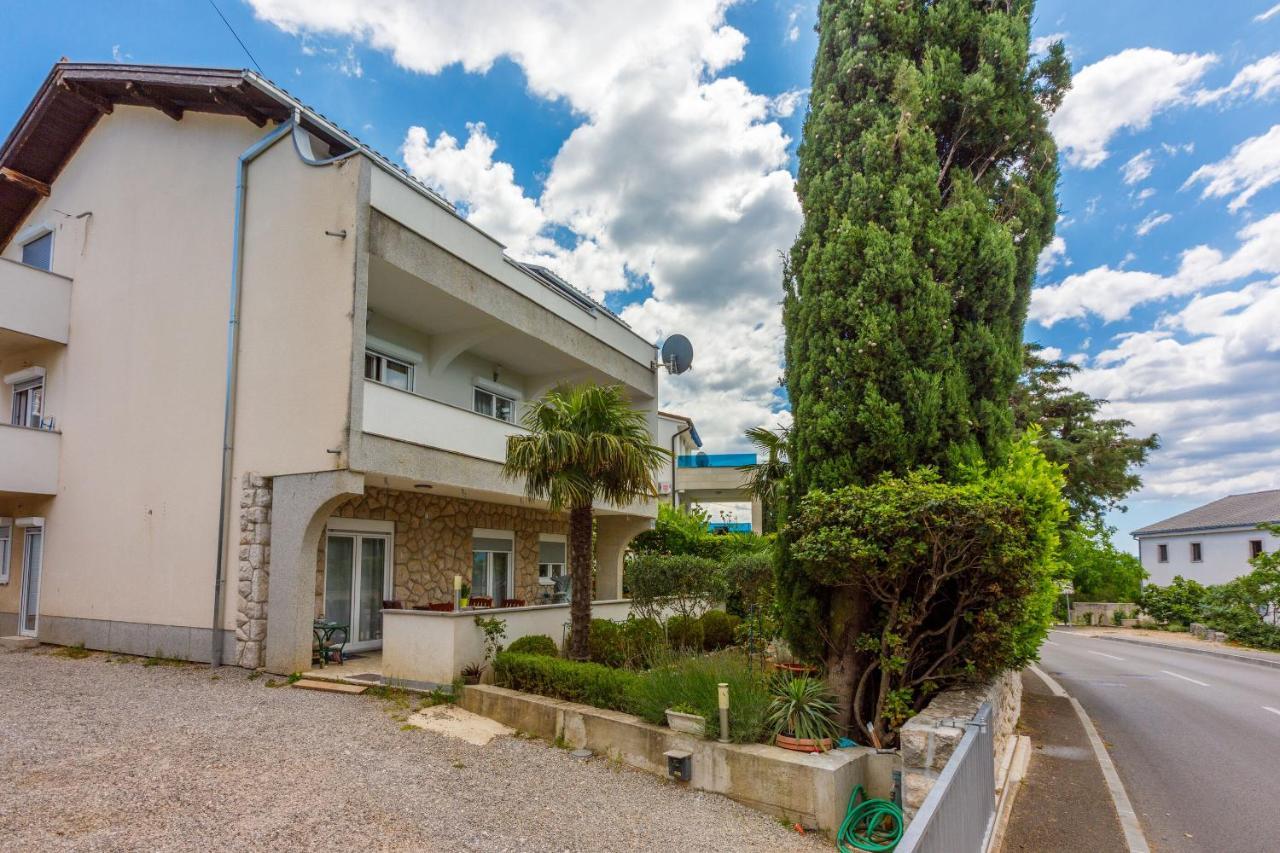 Apartments Dolloree Dramalj Luaran gambar